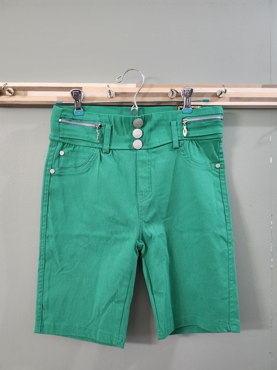 Kroix Pants - Green Bermuda Shorts with Faux Triple-Button Front